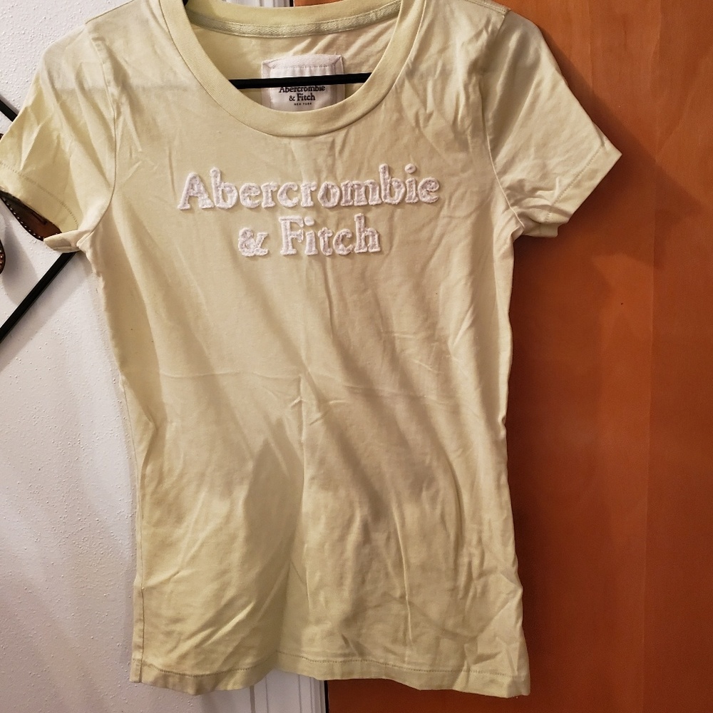 abercrombie and fitch Tshirt - Large
